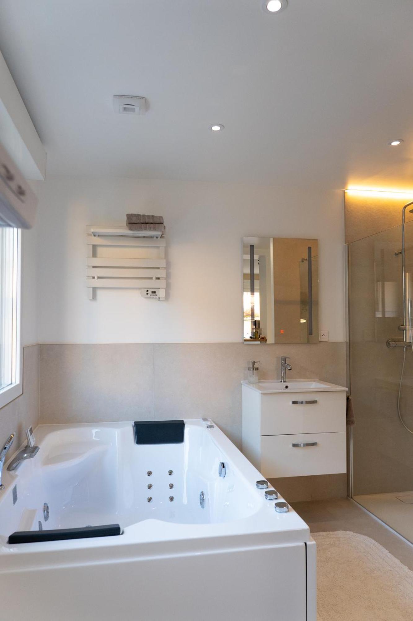 Zen Et Romantique Room - Harmonie Moulins  Ngoại thất bức ảnh